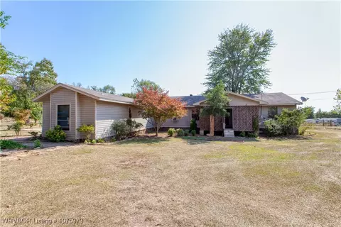 10426 Friendly Ln, Mulberry, AR 72947