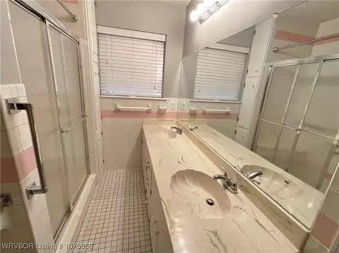 Bath - 6400 Ellsworth Rd, Fort Smith, AR 72903 photo 2 of 4