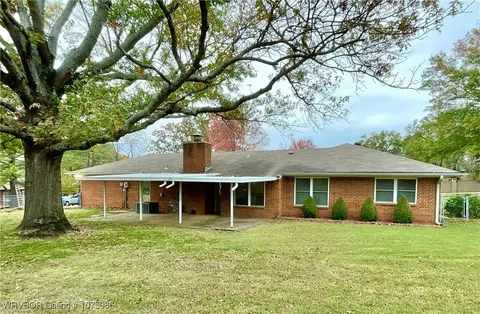 Exterior - 6400 Ellsworth Rd, Fort Smith, AR 72903 photo 7 of 7
