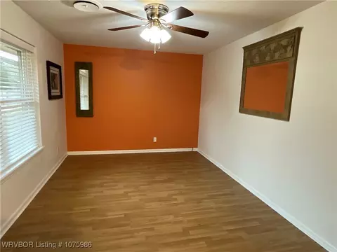 Living - 6400 Ellsworth Rd, Fort Smith, AR 72903 photo 4 of 4
