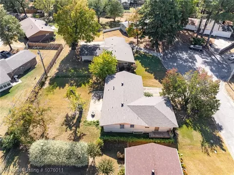 View/Area - 2905 S 36th St, Fort Smith, AR 72903 photo 6 of 6