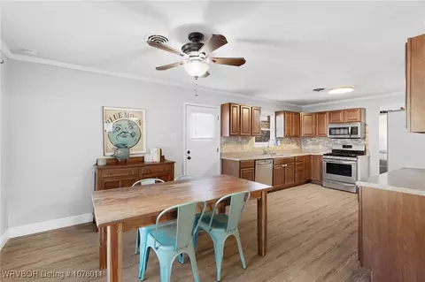 Dining - 2905 S 36th St, Fort Smith, AR 72903 photo 1 of 3