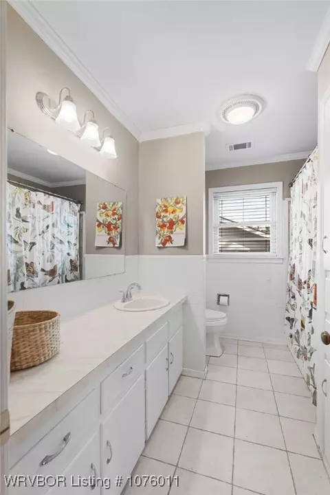 Bath - 2905 S 36th St, Fort Smith, AR 72903 photo 2 of 4