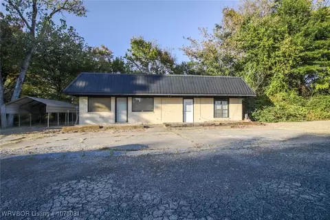 1003 E Broadway St, Spiro, OK 74959