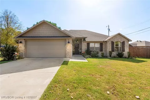 1105 Collum Ln, Alma, AR 72921