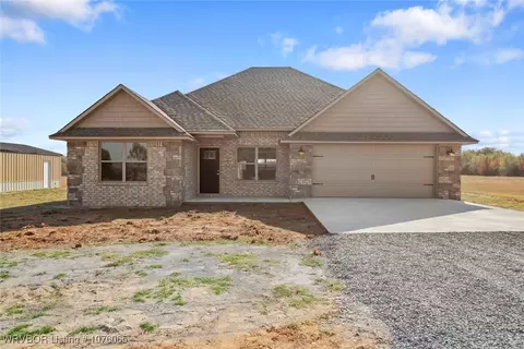 112 Rock Creek Dr, Wister, OK 74966