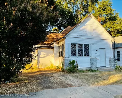 2801 N I St, Fort Smith, AR 72901 photo 1