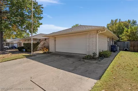 Exterior - 1400 Mesa Dr, Fort Smith, AR 72908 photo 10 of 10