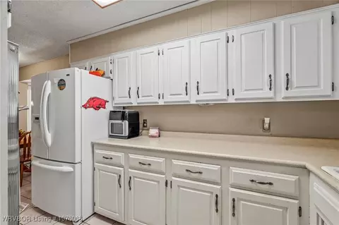 Kitchen - 1400 Mesa Dr, Fort Smith, AR 72908 photo 1 of 4