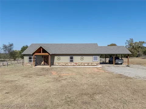 469725 E 1090 Rd, Muldrow, OK 74948