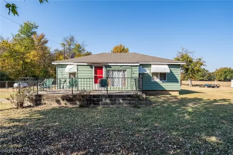 15745 Central St, Spiro, OK 74959