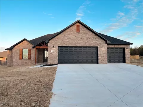 414 Stoneledge Dr, Lavaca, AR 72941