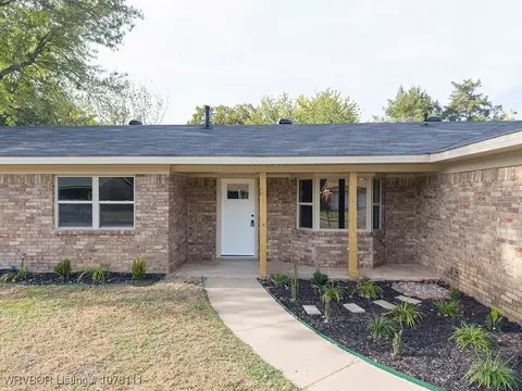 207 Baylor Cir, Fort Smith, AR 72908 photo 5