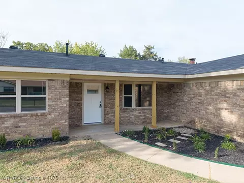 207 Baylor Cir, Fort Smith, AR 72908 photo 4