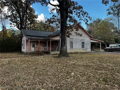 535 5th St, Waldron, AR 72958