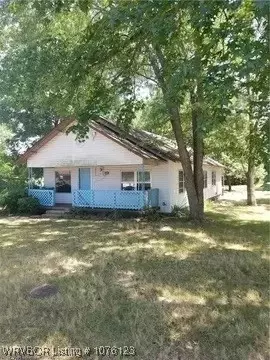 1116 Academy St, Paris, AR 72855