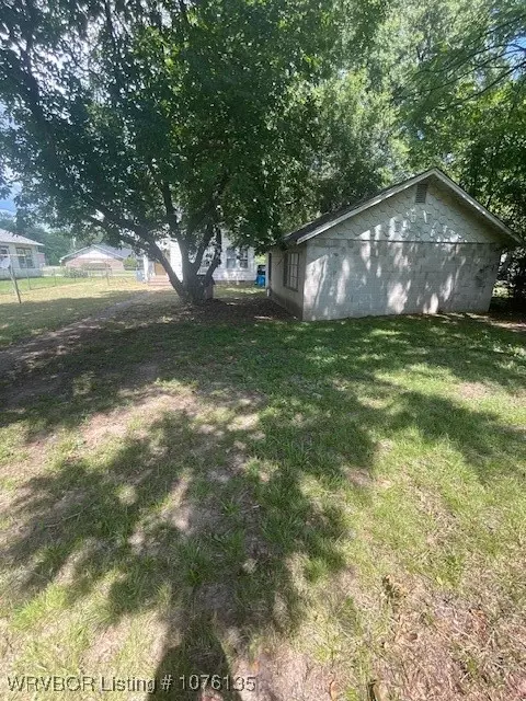 Exterior - 3516 Johnson St, Fort Smith, AR 72904 photo 4 of 5