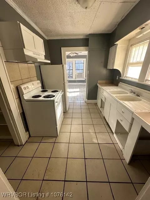 Entry Way - 714 S St, Fort Smith, AR 72904 photo 1 of 1
