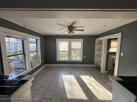 Living - 714 S St, Fort Smith, AR 72904 photo 3 of 4
