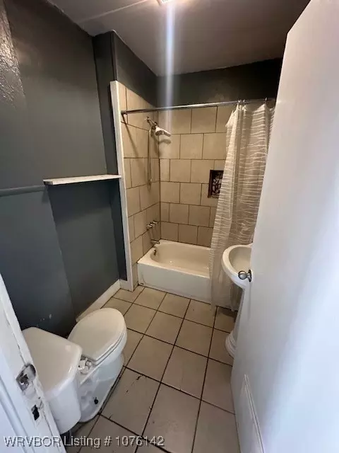 Bath - 714 S St, Fort Smith, AR 72904 photo 1 of 1