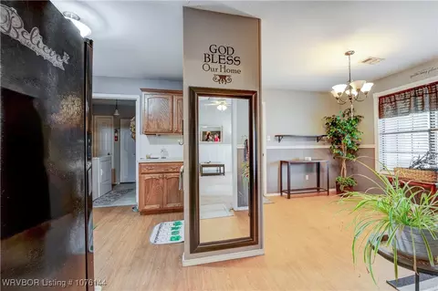 Entry Way - 129 Commanche Loop, Roland, OK 74954 photo 2 of 2