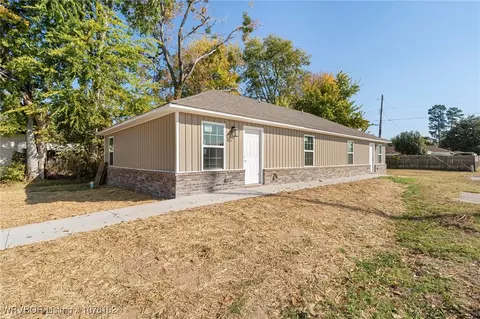 2500 N 37th St, Fort Smith, AR 72904