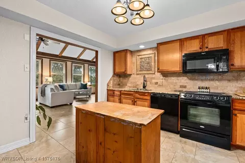 Kitchen - 3430 S Houston St, Fort Smith, AR 72903 photo 4 of 4