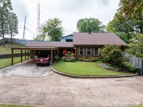 Exterior - 3430 S Houston St, Fort Smith, AR 72903 photo 10 of 13