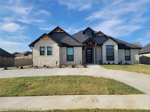 221 Brown Quail, Barling, AR 72923