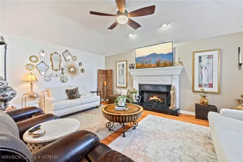 6404 Southfield Dr, Fort Smith, AR 72916 photo 2