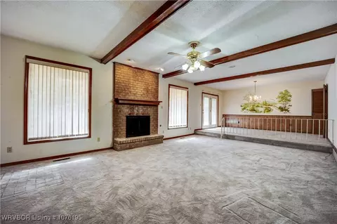 Living - 9220 Royal Ridge Dr, Fort Smith, AR 72903 photo 1 of 2