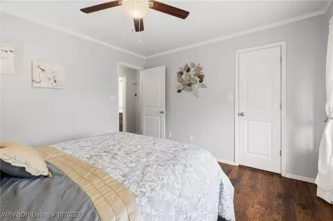 Bedroom - 2505 Pine Ln, Barling, AR 72923 photo 7 of 8