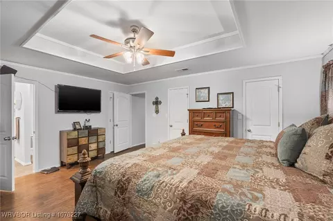 Bedroom - 2505 Pine Ln, Barling, AR 72923 photo 4 of 8