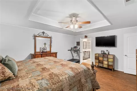 Bedroom - 2505 Pine Ln, Barling, AR 72923 photo 3 of 8