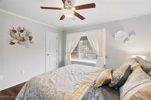 Bedroom - 2505 Pine Ln, Barling, AR 72923 photo 8 of 8