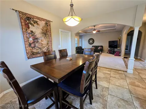 Dining - 2010 Sitka Ln, Barling, AR 72923 photo 3 of 5