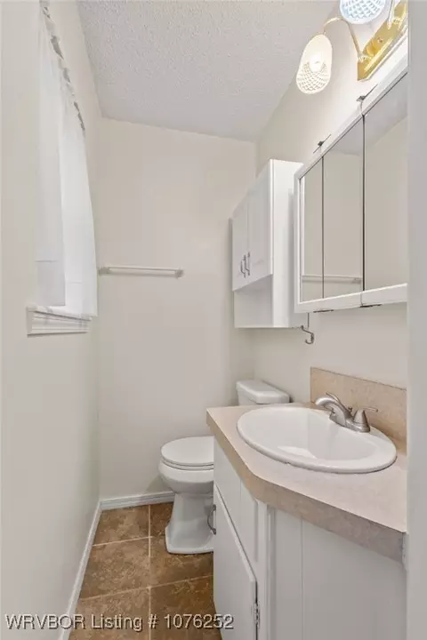 Bath - 401 Birch St, Lavaca, AR 72941 photo 1 of 3