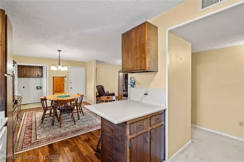 Dining - 401 Birch St, Lavaca, AR 72941 photo 3 of 3