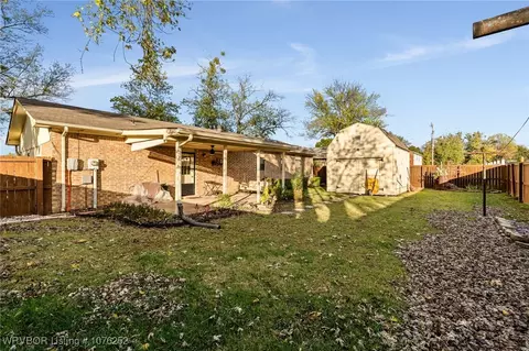 Exterior - 401 Birch St, Lavaca, AR 72941 photo 6 of 8