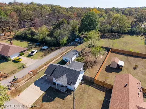 View/Area - 3916 Carthage St, Fort Smith, AR 72903 photo 5 of 8