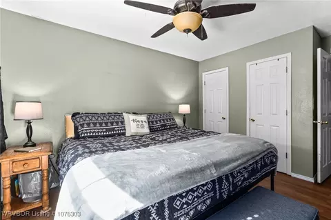 Bedroom - 3916 Carthage St, Fort Smith, AR 72903 photo 3 of 4
