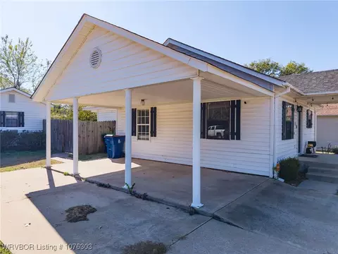Exterior - 3916 Carthage St, Fort Smith, AR 72903 photo 3 of 13