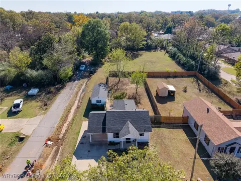 View/Area - 3916 Carthage St, Fort Smith, AR 72903 photo 4 of 8
