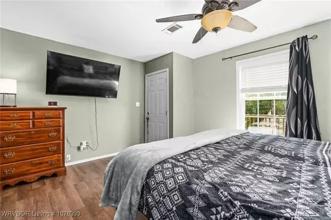 Bedroom - 3916 Carthage St, Fort Smith, AR 72903 photo 2 of 4