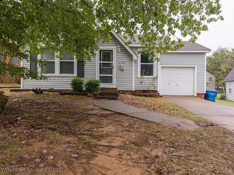 2315 S Q St, Fort Smith, AR 72901 photo 2