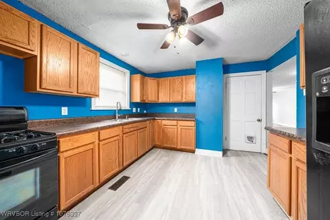 2315 S Q St, Fort Smith, AR 72901 photo 8