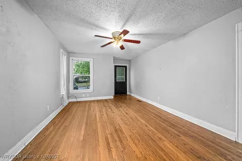 2315 S Q St, Fort Smith, AR 72901 photo 3