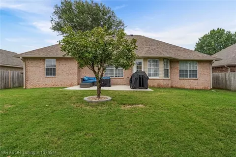 Exterior - 7208 Millennium Dr, Fort Smith, AR 72916 photo 7 of 10