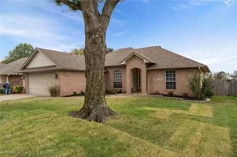 Exterior - 7208 Millennium Dr, Fort Smith, AR 72916 photo 4 of 10