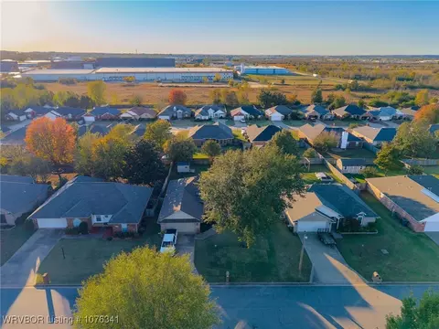 View/Area - 7208 Millennium Dr, Fort Smith, AR 72916 photo 1 of 7